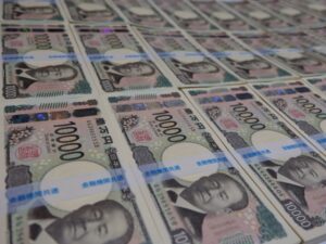 えっ、ファミマでロト6が買えるの！？24時間いつでもチャンス！